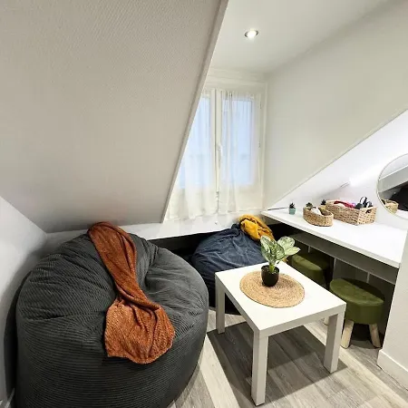 Cosy Loft Duplex For Couples - Great Location Apartment *