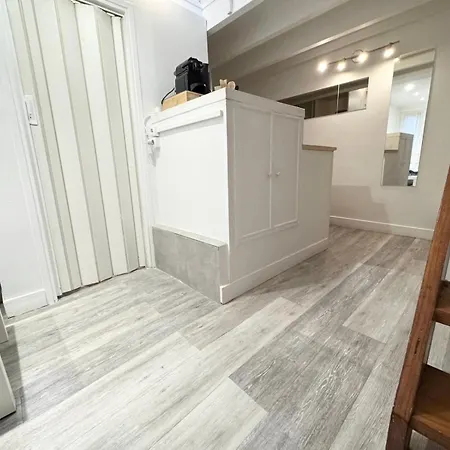Apartment Cosy Loft Duplex For Couples - Great Location *